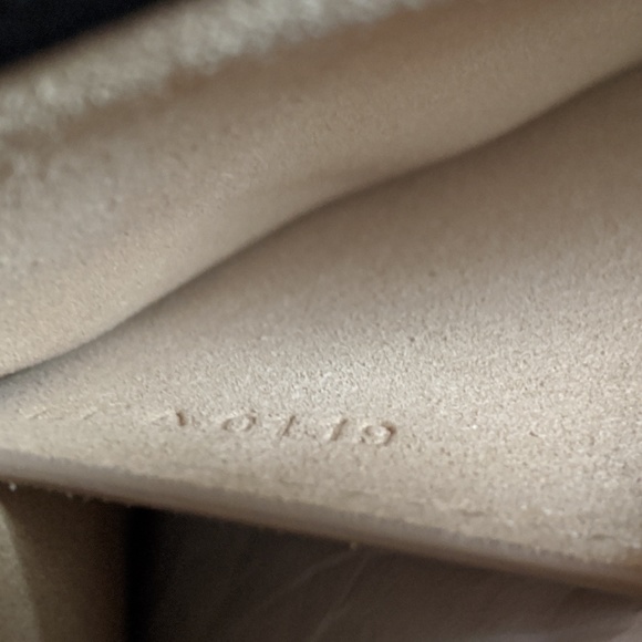 SOLD Givenchy Black Large Whip Lathe Bag - Picture 7 of 7